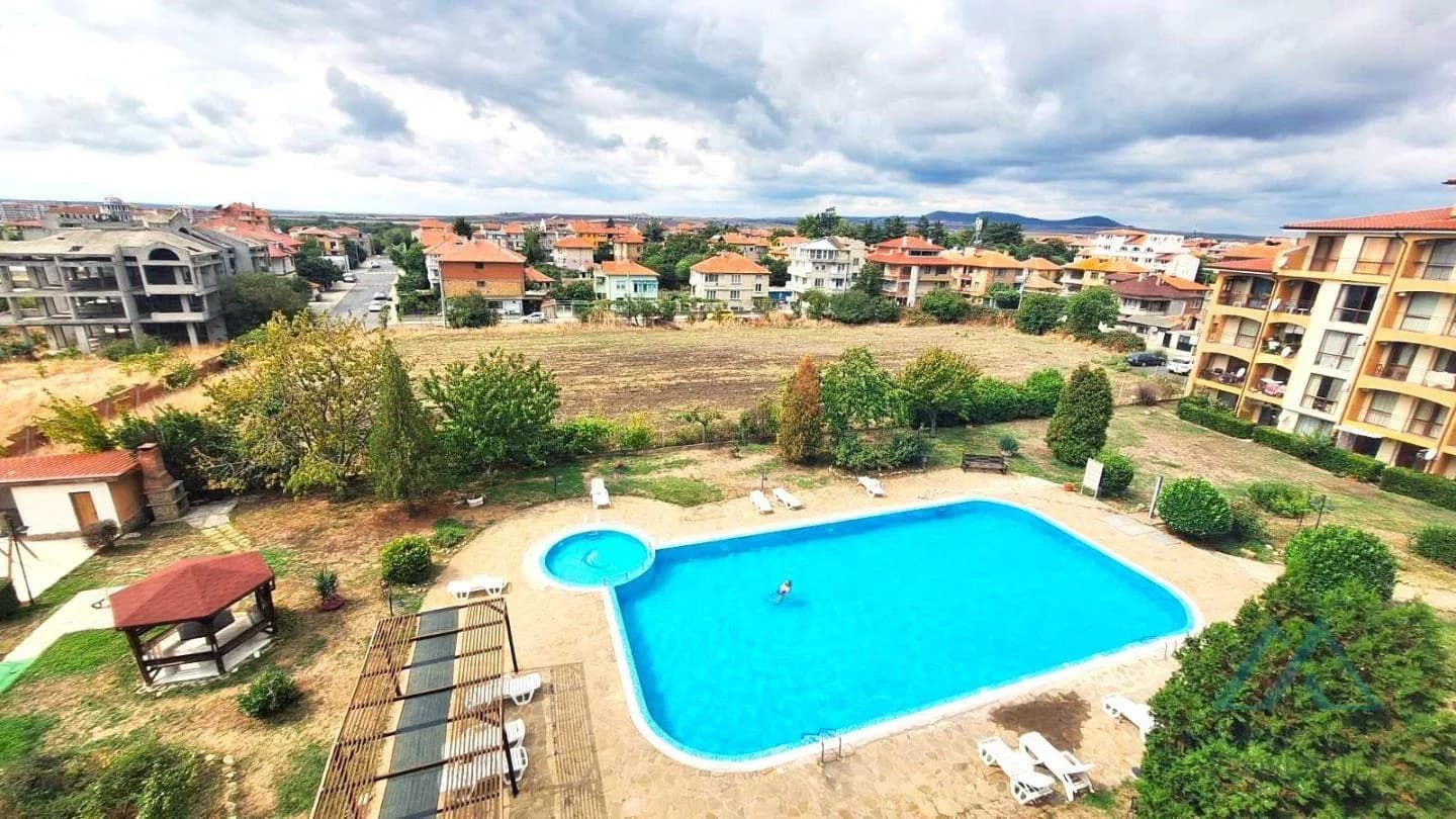 2 - izbový apartmán s 2 balkónmi v atraktívnom komplexe Chateau Aheloy, 200m od mora, Bulharsko - 3