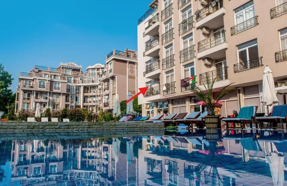 Veľký 48m2 apartmán s výhľadom na bazén v komplexe Dawn Park, Slnečné pobrežie. - 1