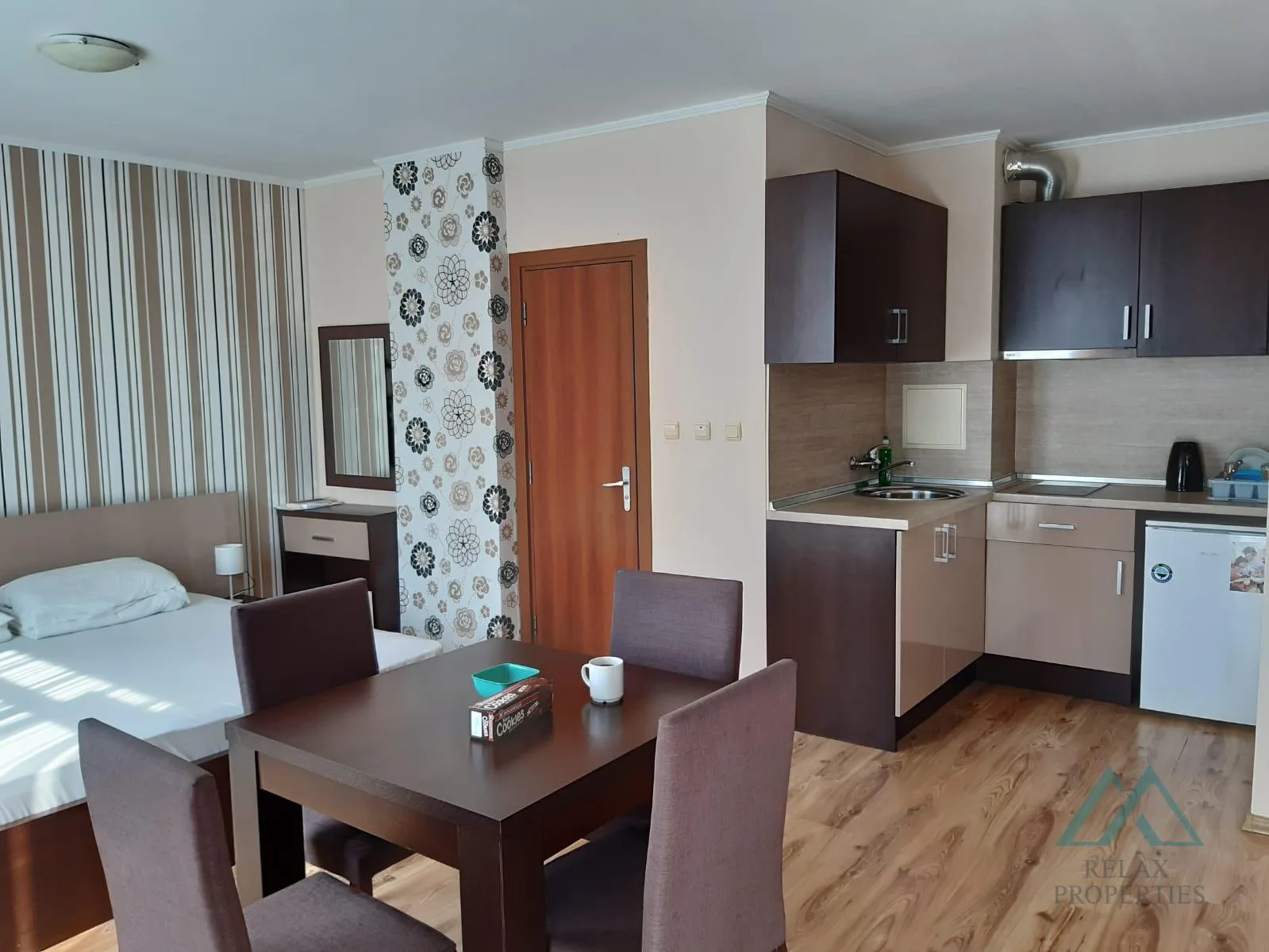 Veľký 48m2 apartmán s výhľadom na bazén v komplexe Dawn Park, Slnečné pobrežie. - 4