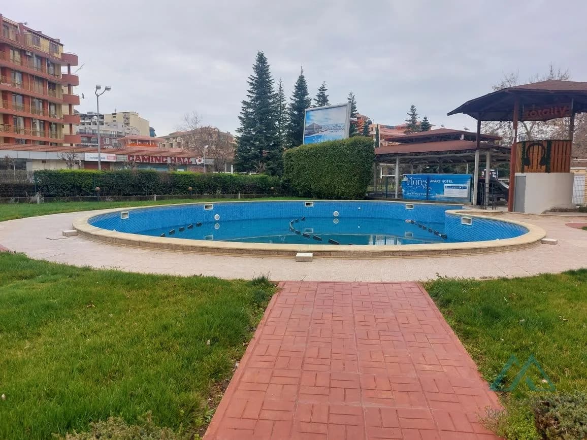 Priestranný 2-izbový apartmán s terasou, komplex Flores Park, Slnečné pobrežie – len 300 m od pláže, Bulharsko - 4