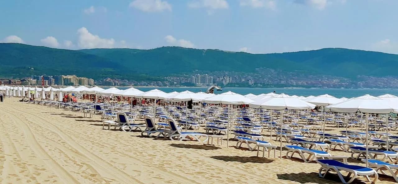 Large 2 bedroom apartment with 2 bathrooms with sea view in 4* Miramar Palace, 70m from the sea, Sunny Beach, Bulgaria - 2