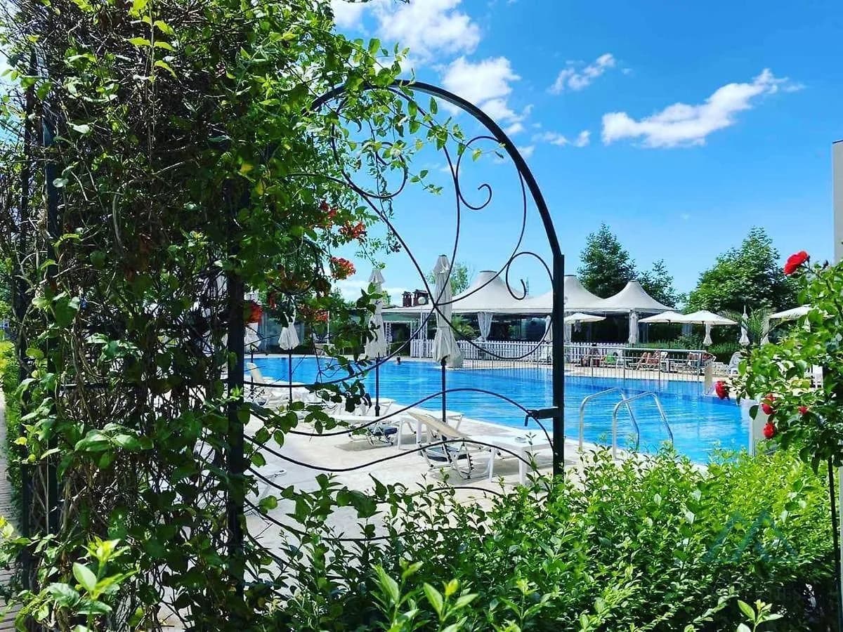 Priestranný apartmán s výhľadom na bazén, Tarsis Club & SPA, 700m od mora, Slnečné pobrežie - 5