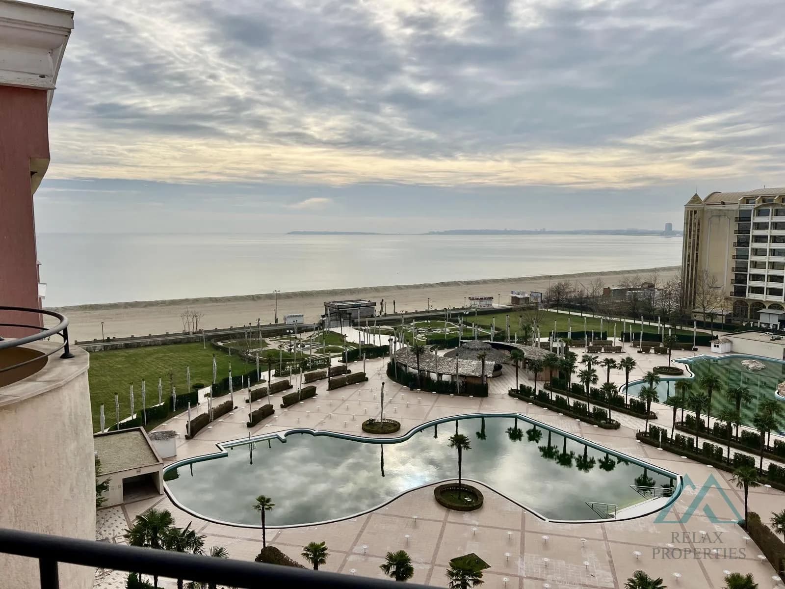 Luxusný 2-izbový apartmán s nádherným výhľadom na more, DIT Majestic Beach Resort, prvá línia, Slnečné pobrežie - 4