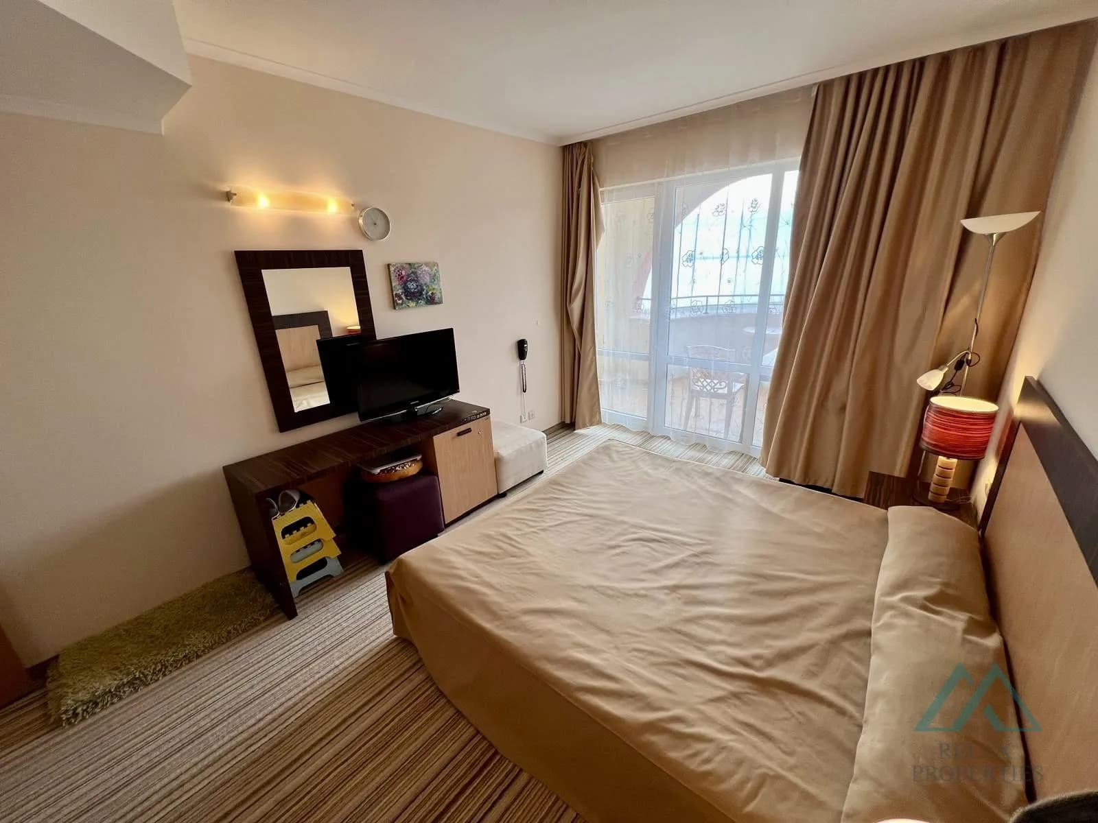 Luxusný 2-izbový apartmán s nádherným výhľadom na more, DIT Majestic Beach Resort, prvá línia, Slnečné pobrežie - 5