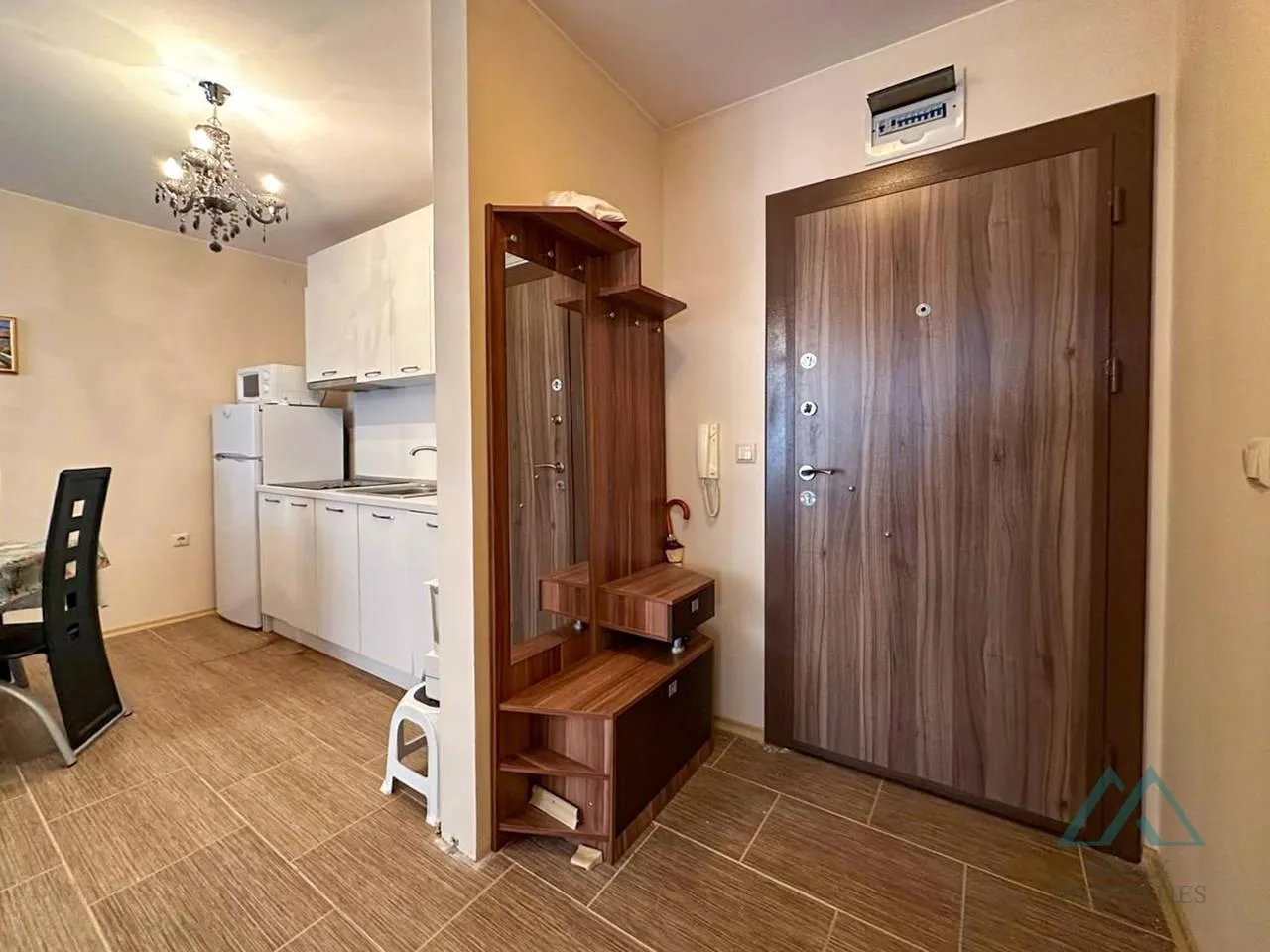 Slnečný a priestranný 2-izbový apartmán v prvej línii od mora, komplex Rich 3, Ravda, Bulharsko - 2