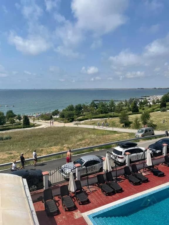 Slnečný a priestranný 2-izbový apartmán v prvej línii od mora, komplex Rich 3, Ravda, Bulharsko - 1
