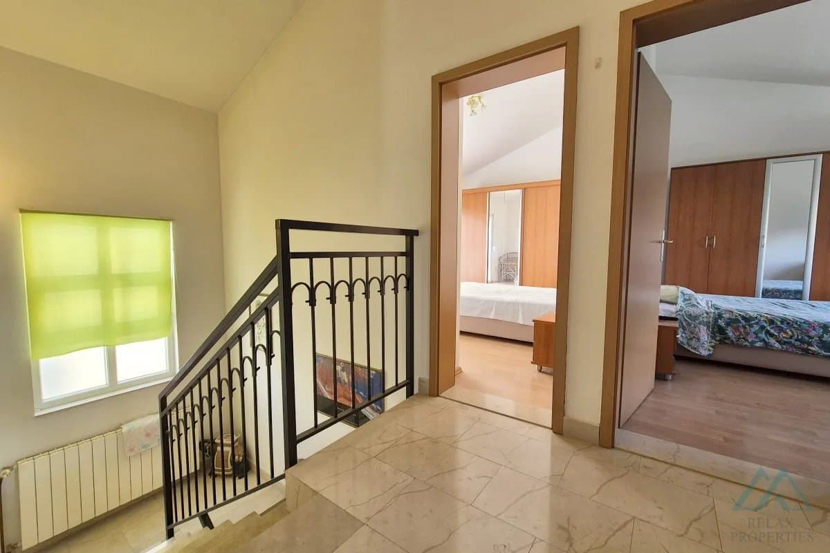 Rodinný radový dom na dvoch podlažiach, 500m od mora, Kaštel Lukšić – Dalmácia - 5