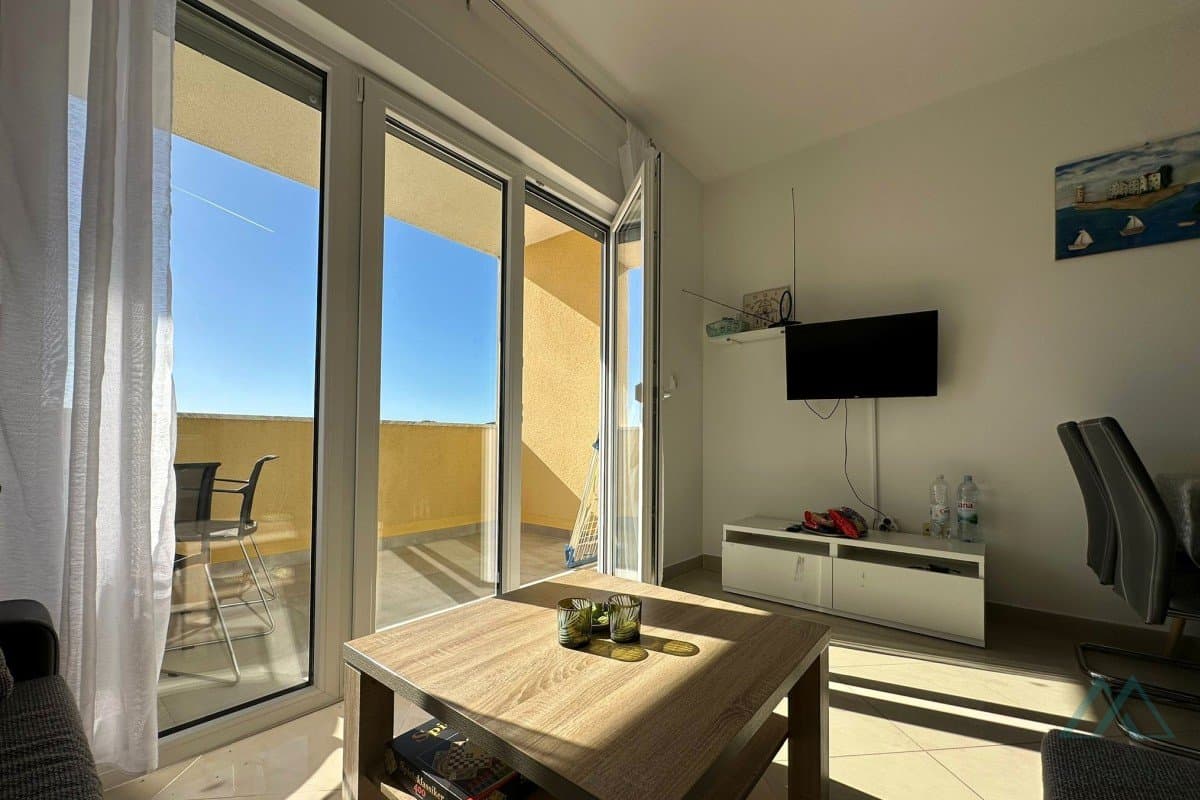 3-izbový apartmán s otvoreným výhľadom na more, Šibenik – Dalmácia - 4