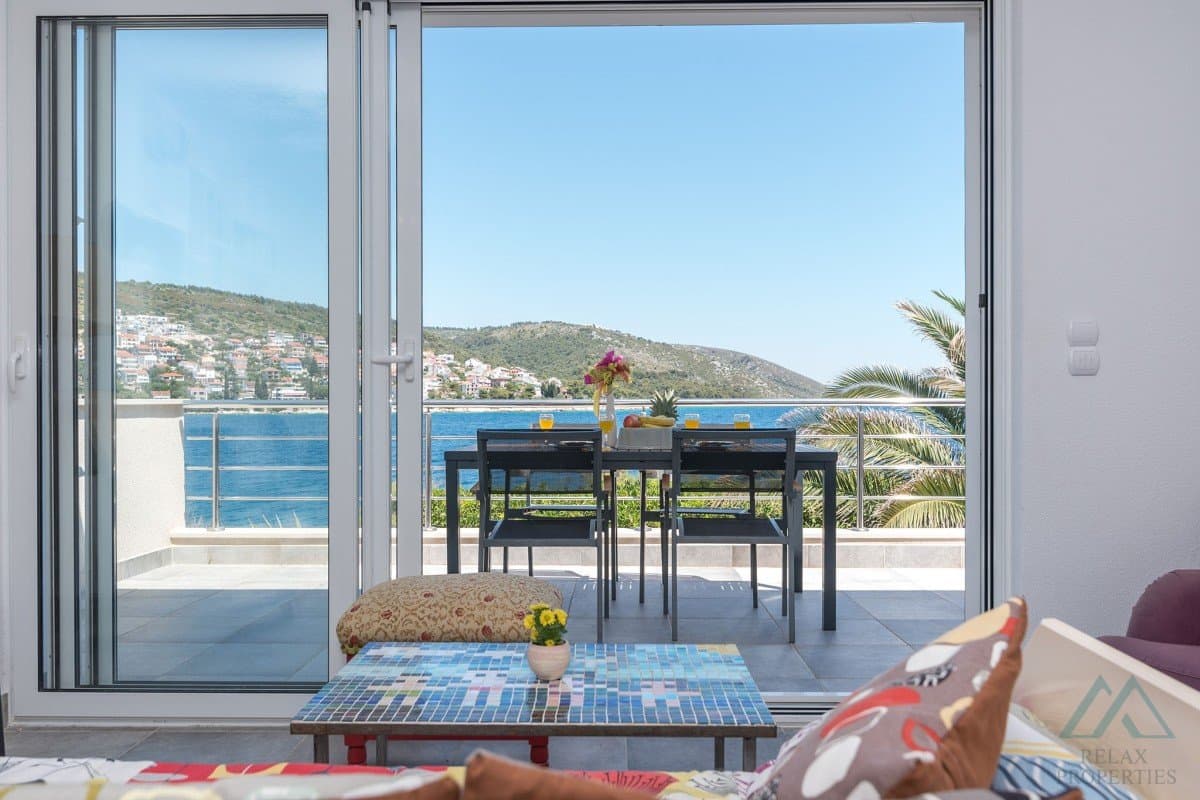 Prímorský dom v 1. línii pri mori, ostrov Čiovo – Dalmácia - 2