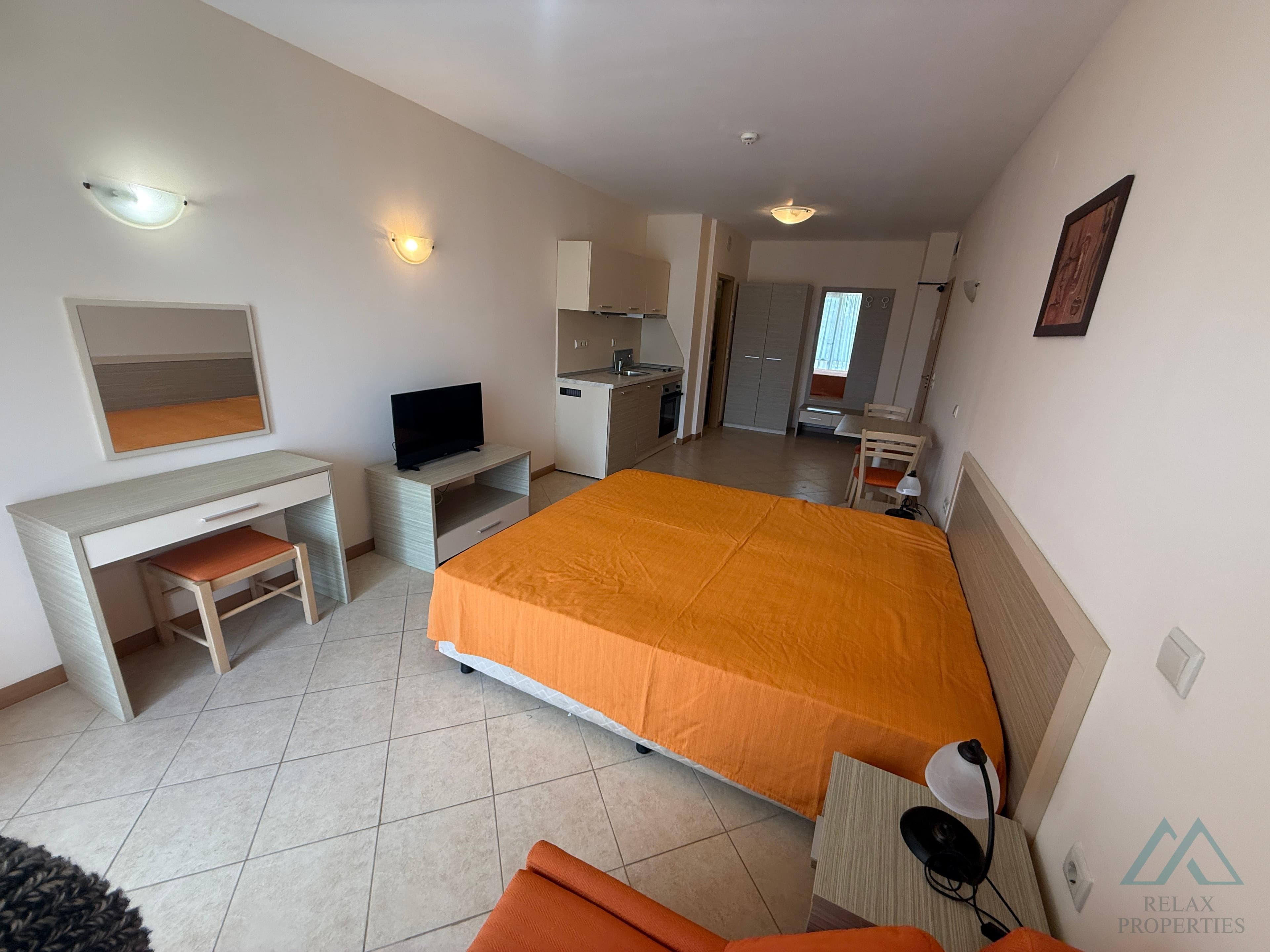 Skvelá cena! Apartmán v Royal Sun, 300m od mora, Slnečné pobrežie - 4