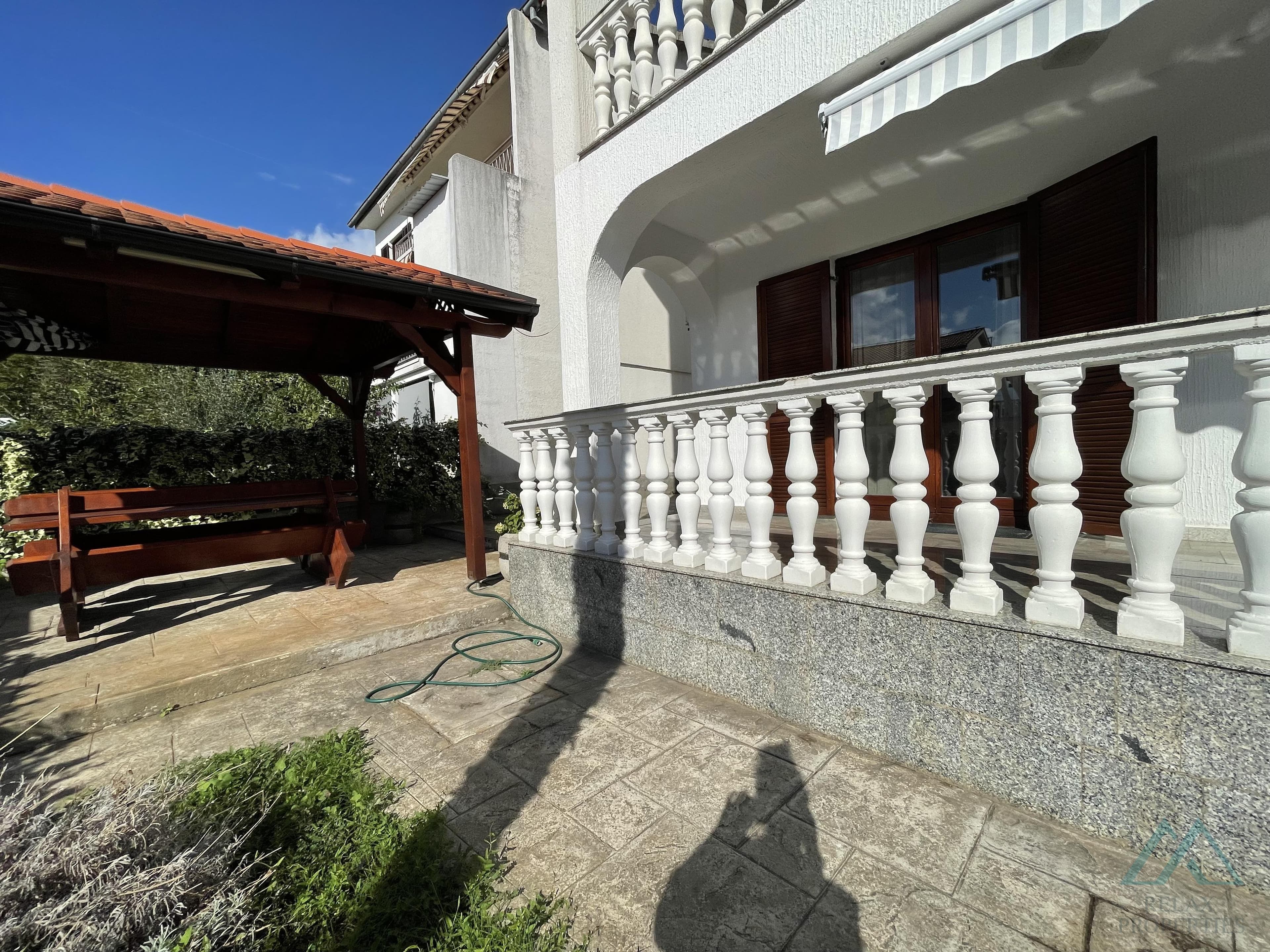 2-izbový apartmán so záhradou, ostrov Krk – Malinska, 350m od mora - 3