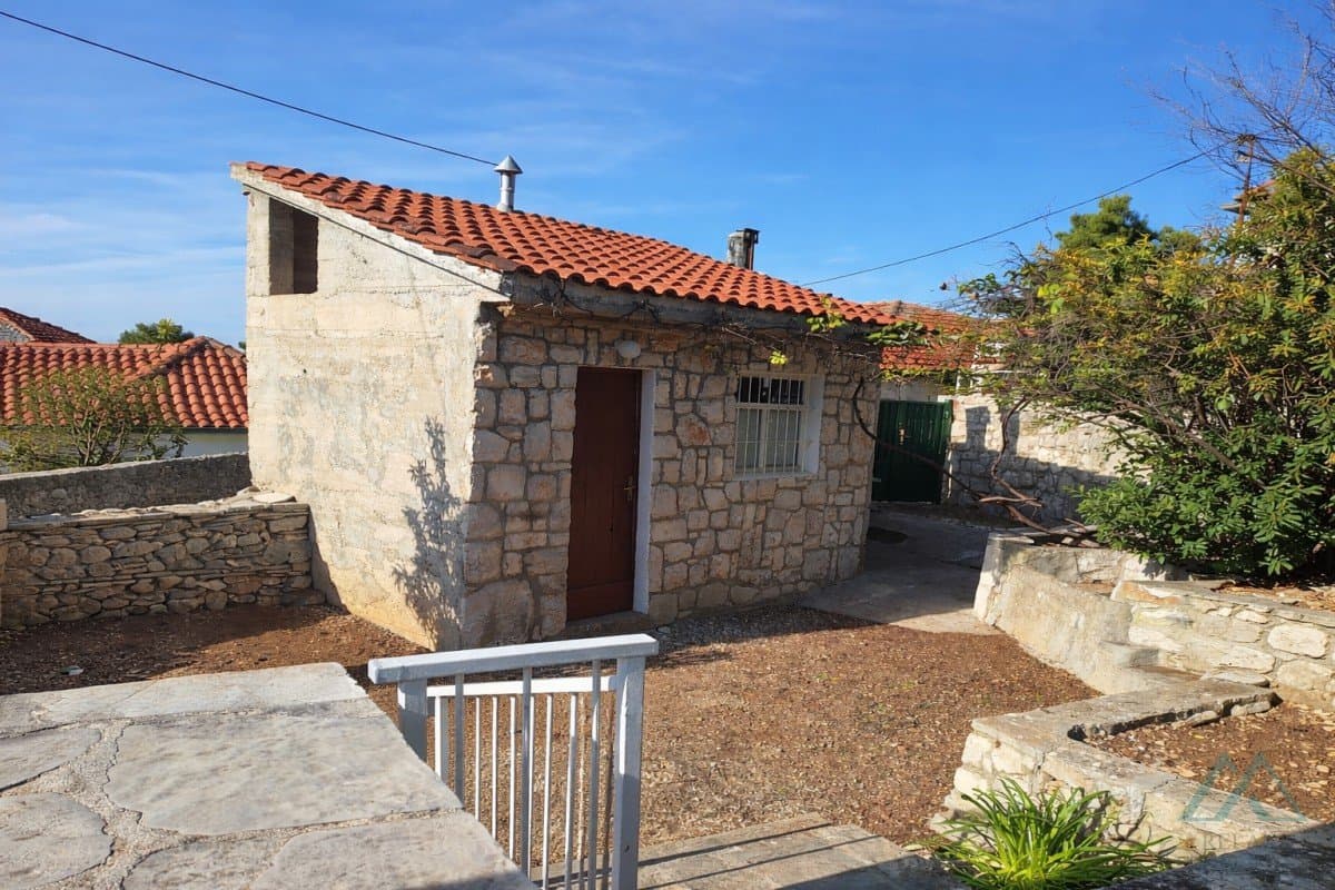 Dom s výhľadom na more – ostrov Drvenik Veli, 200m od mora - 3