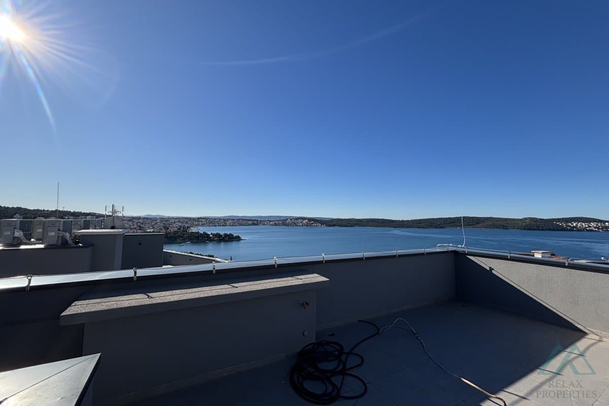 3-izbový penthouse s výhľadom na more a strešnou terasou – Trogir, Čiovo - 3