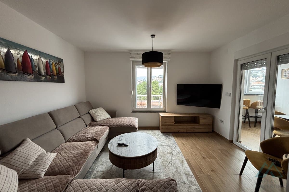 3-izbový apartmán s moderným zariadením – Čiovo, Okrug Gornji, len 120 m od mora - 1