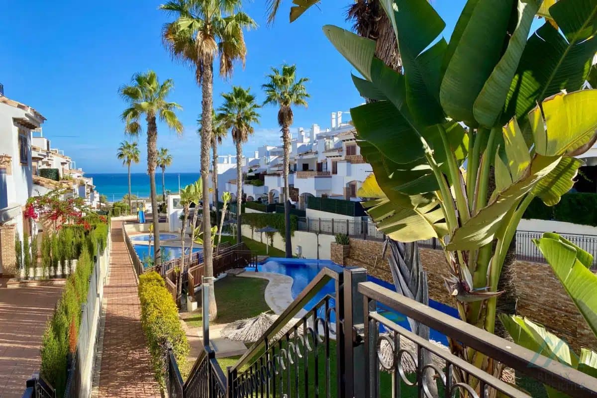 3-izbový apartmán na najvyššom poschodí, s panoramatickým výhľadom na more, 74 m², v Azul Beach, La Mata, exkluzívna ponuka - 2