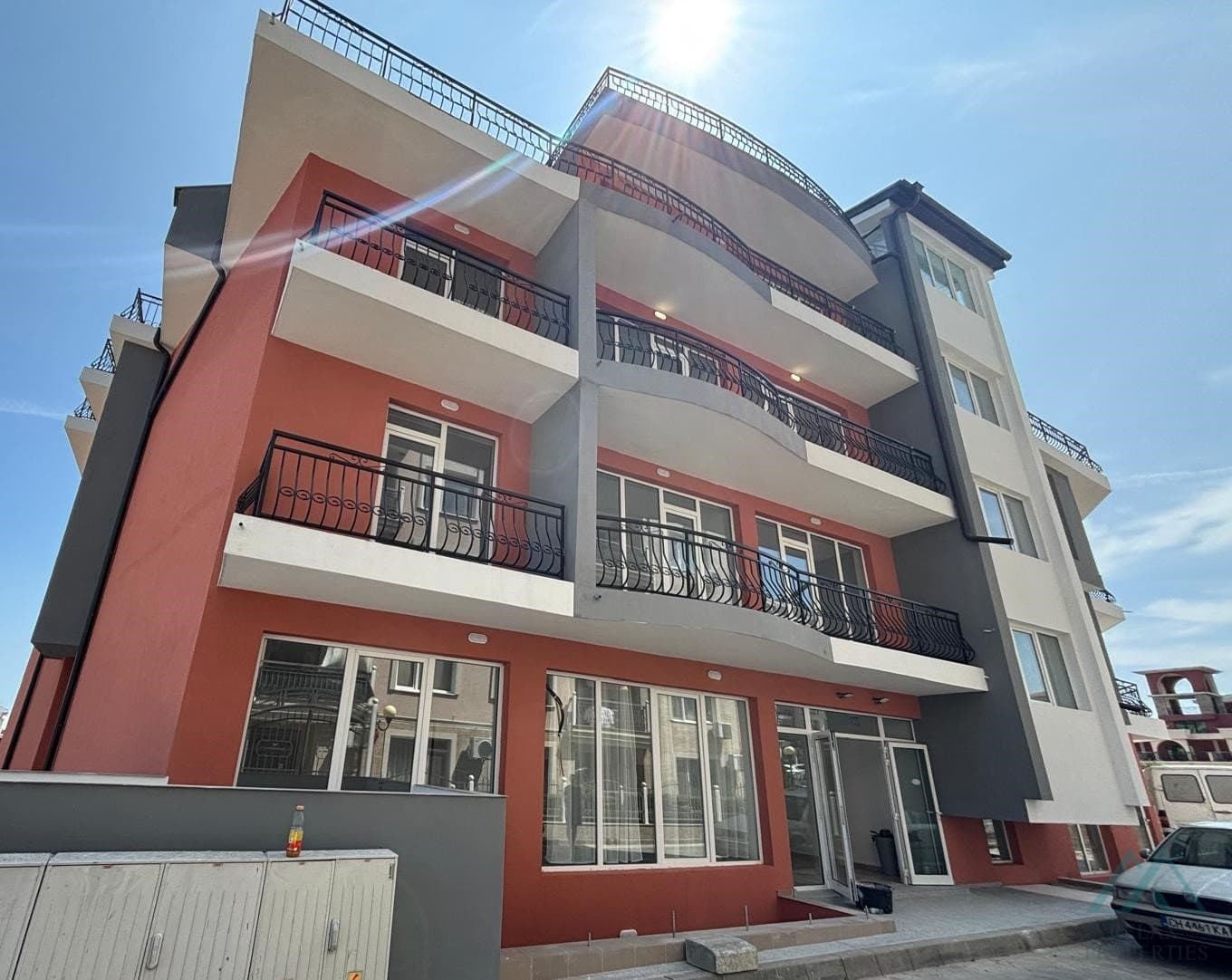 Novostavba 2-izbový apartmán 70 m² s terasou, Villa Venezia, Sveti Vlas, 450 m od pláže - 1
