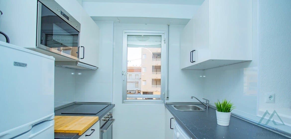 Apartmán v La Mata – Torrevieja, 250 m od pláže, komunitný bazén, investičná príležitosť - 4