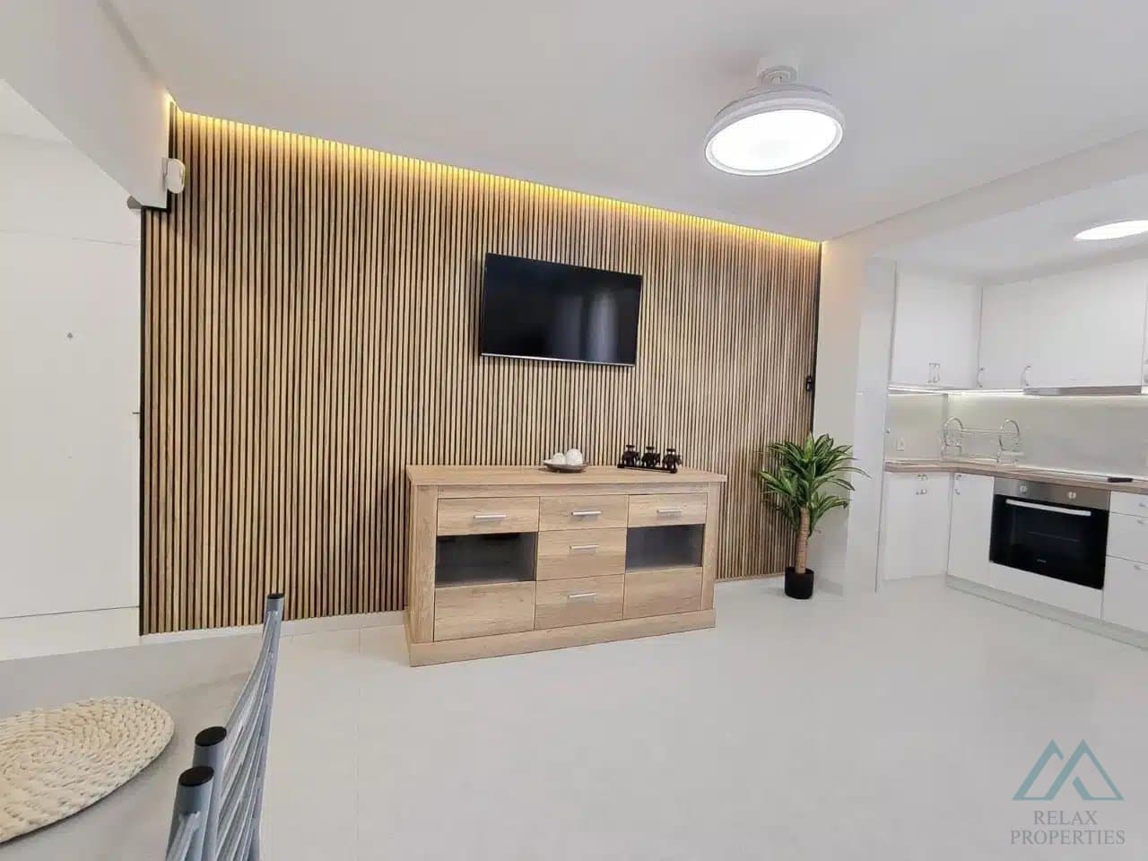 Zrekonštruovaný apartmán s terasou a bazénom, 600 m od pláže, Torrevieja - 3