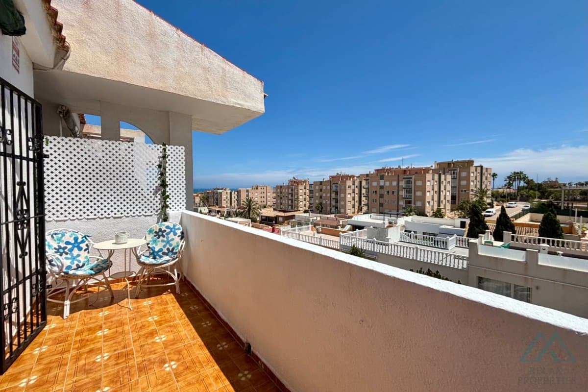 3 izbový apartmán, výhľad na more, 500m od pláže, La Mata, Španielsko - 4