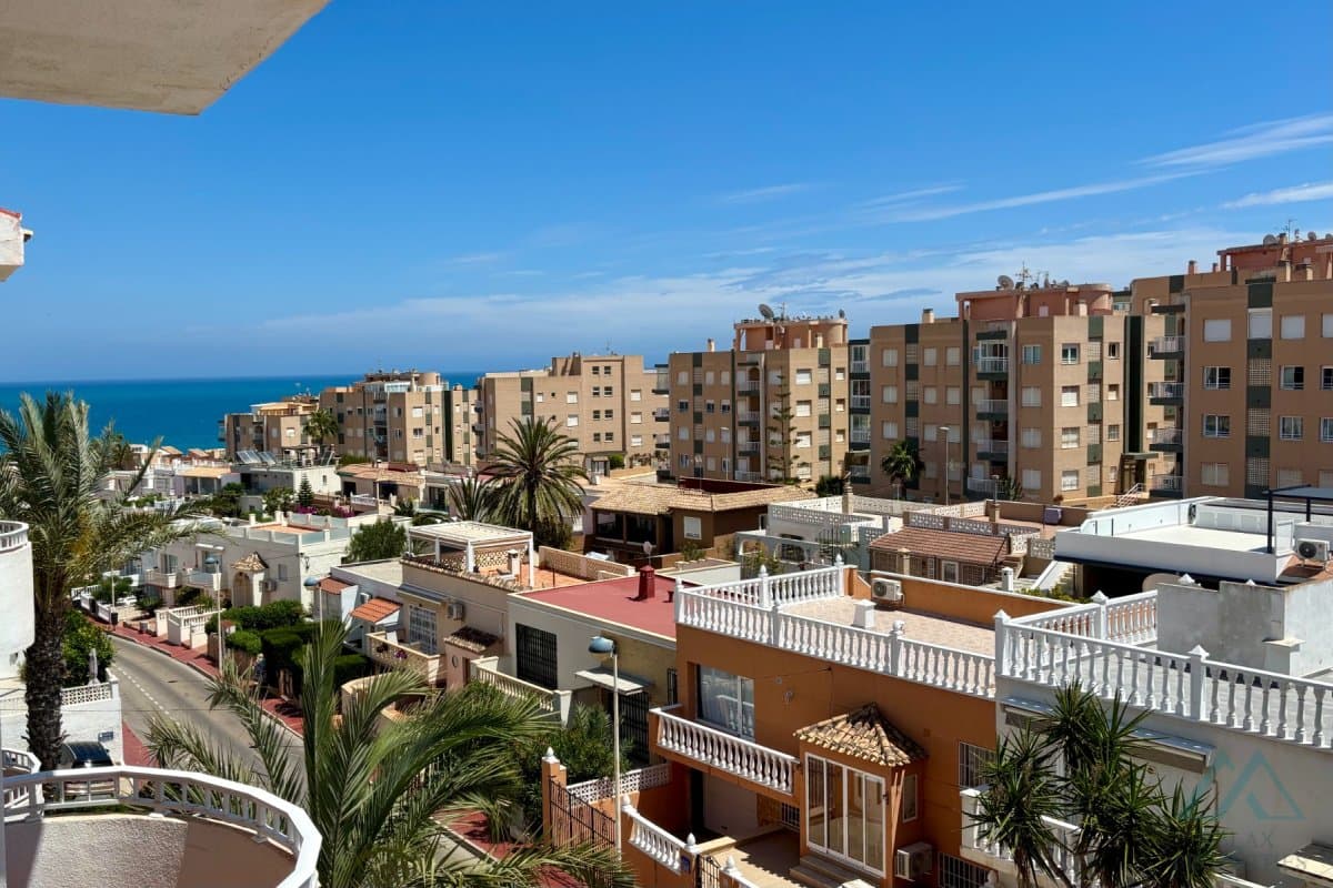 3 izbový apartmán, výhľad na more, 500m od pláže, La Mata, Španielsko - 3
