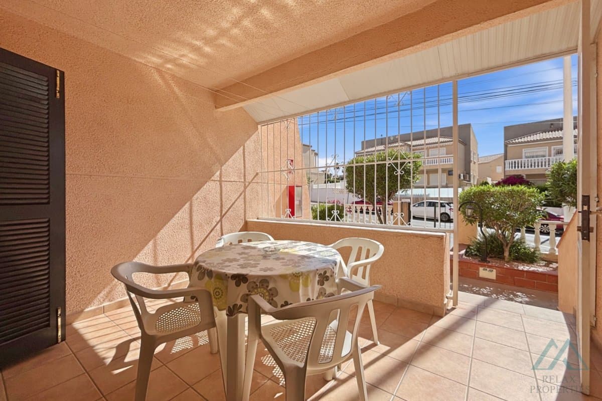 Skvelá cena! 2 izbový apartmán, bazén a len 400 metrov od pláže La Mata, Španielsko - 3