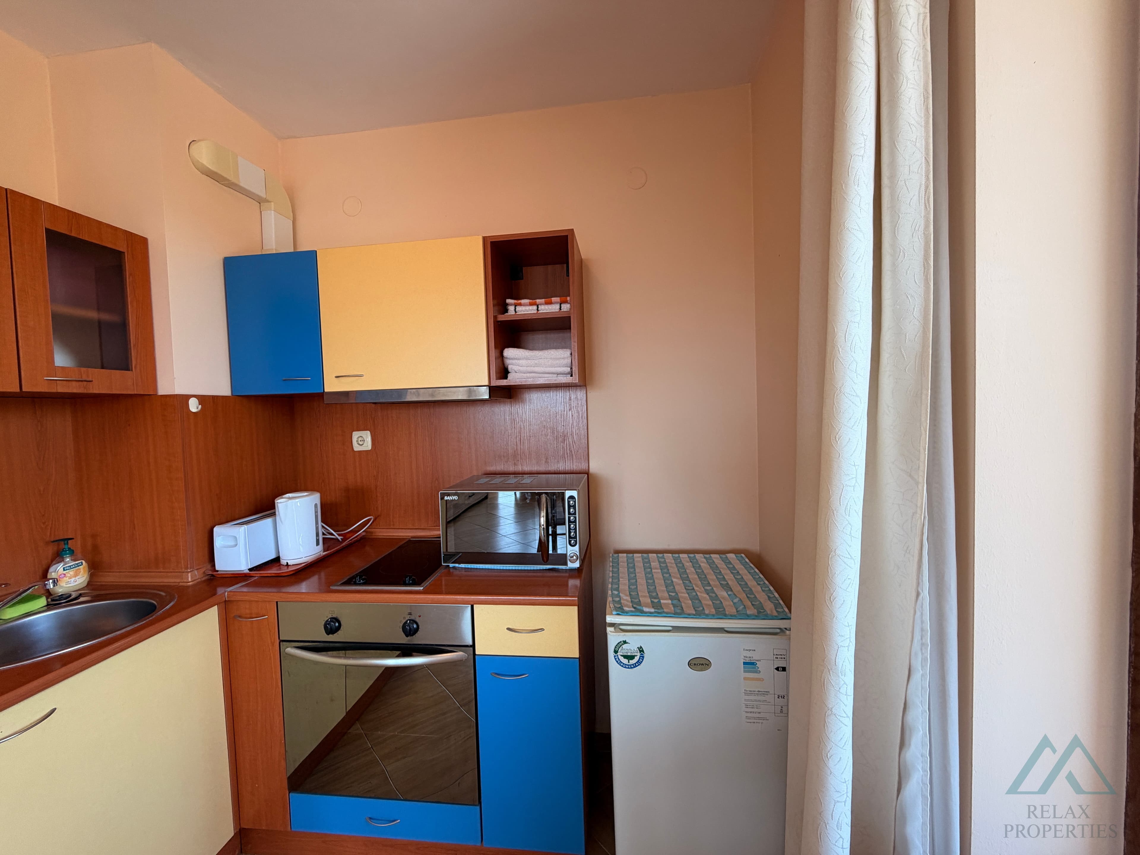 2 izbový apartmán s parkovaním len 300m od mora, Slnečné pobrežie, Bulharsko - 3