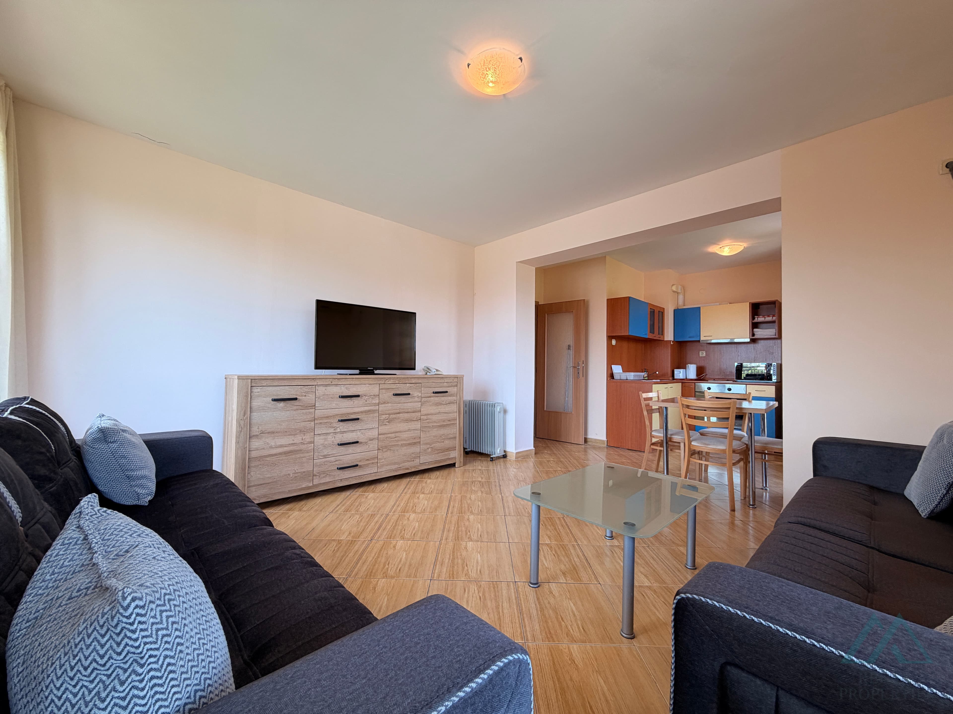 2 izbový apartmán s parkovaním len 300m od mora, Slnečné pobrežie, Bulharsko - 4