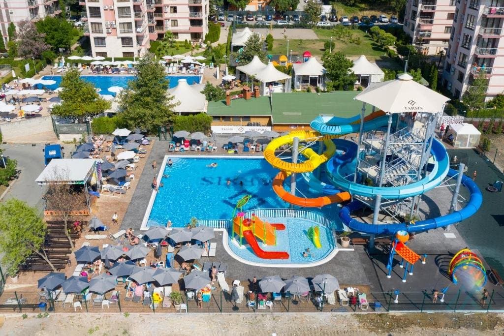 Skvelá cena! Apartmán s výhľadom na bazén v Tarsis Club & SPA, Slnečné pobrežie - 1