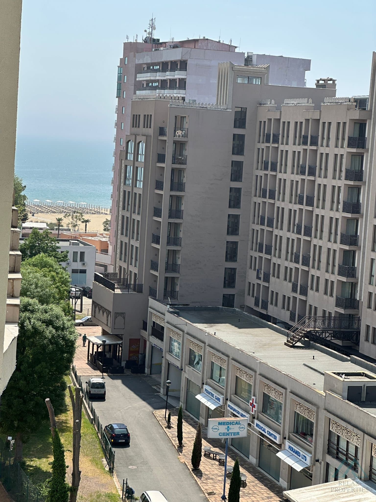 Apartmán s výhľadom na more a bazén, 200 m od pláže – Slnečné pobrežie - 3