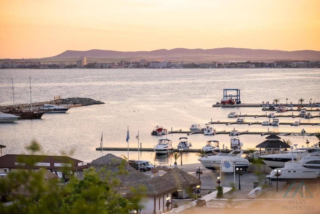 Krásny štúdiový apartmán v prvej línii pri mori, luxusný komplex Royal Bay, Sveti Vlas, Bulharsko - 4