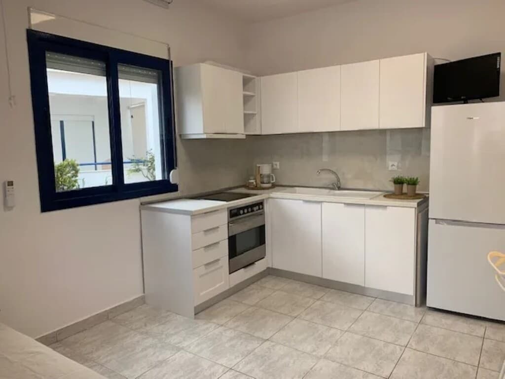 Útulný apartmán po rekonštrukcii v obľúbenom letovisku Poseidi, Chalkidiki - 3