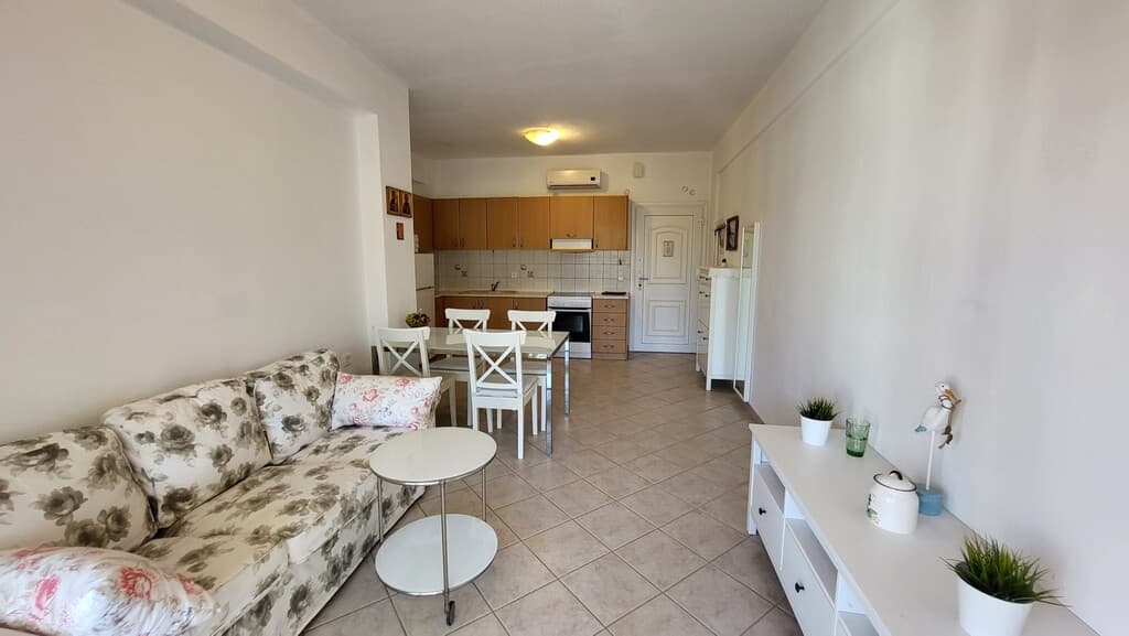 Praktický 3-izbový apartmán v obľúbenom Pefkochori, Chalkidiki - 3